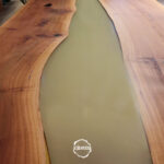 Epoksi Ceviz Yemek Masası - Banyan Ayak, Doğal Kenar