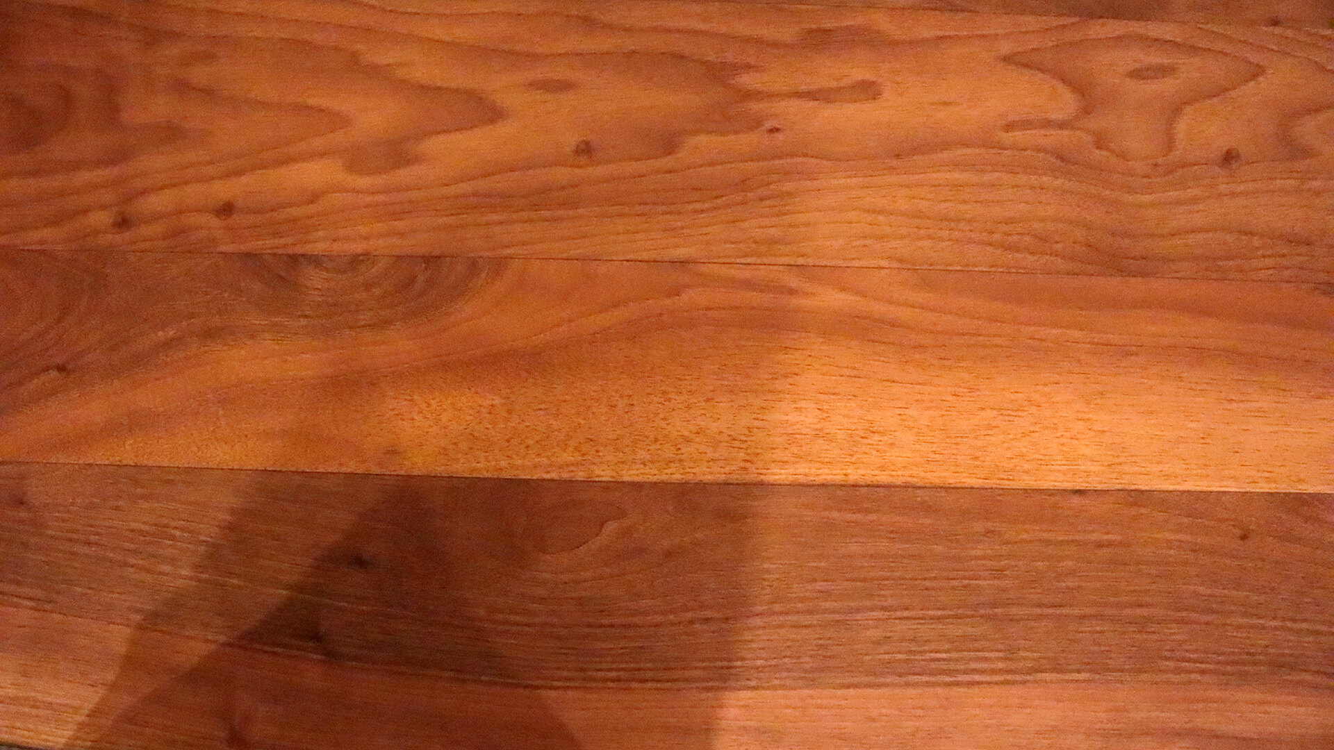 Ceviz Yemek Masası - Doğal Ahşap & Kenar, Metal Ayak, 2 m 1 Ceviz Yemek Masası - Doğal Ahşap & Kenar, Metal Ayak, 2 m